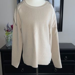 Beautiful Merino blend Banana Republic sweater w/shoulder patchwork.